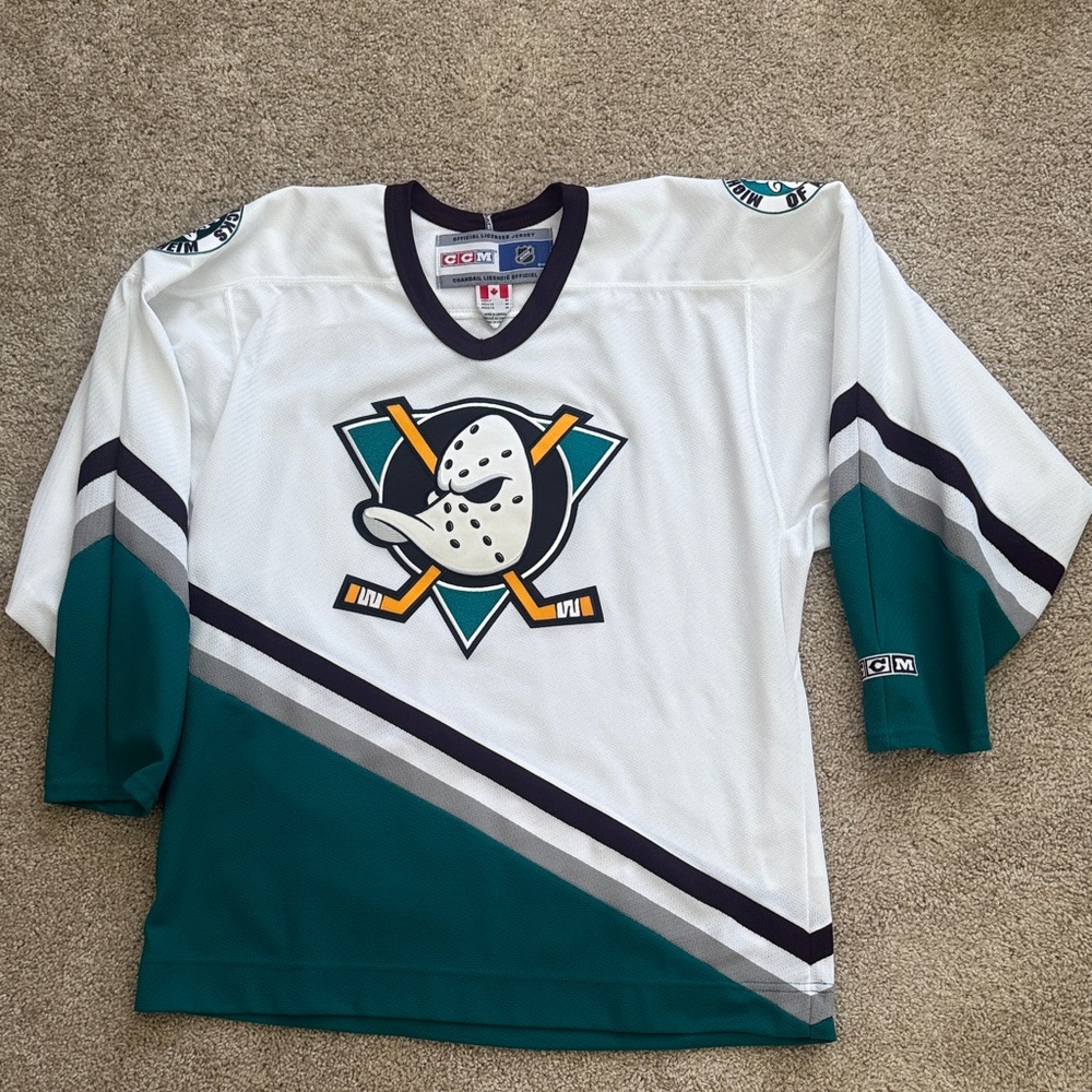 CCM Anaheim Mighty Ducks Retro Hockey Jersey —